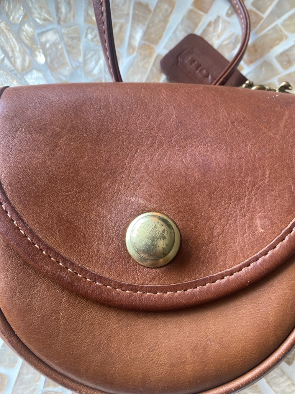 Rare Vintage COACH Leather Saddle Tan Mini Crossbody Belt bag 0897-332 - Picture 4 of 6
